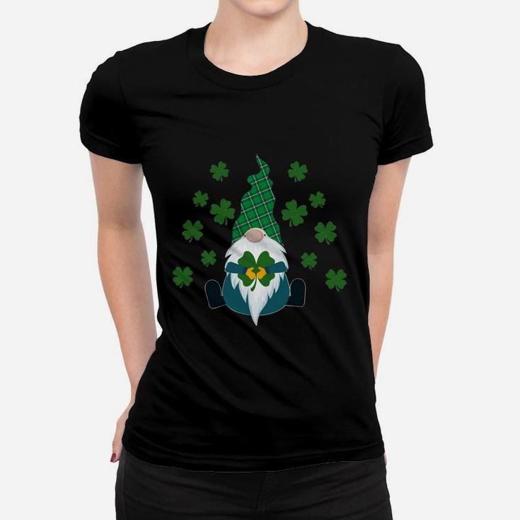 Irish Gnome Holding Shamrock Green Plaid St Patrick Day Women T-shirt