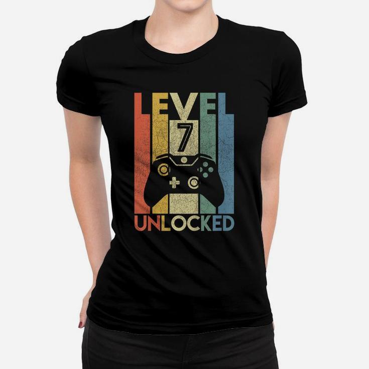 Kids Level 7 Unlocked Shirt Funny Video Gamer 7Th Birthday Gift Women T-shirt