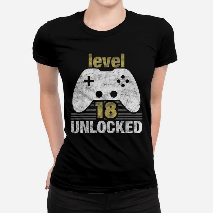 Level 18 Unlocked - 18 Year Old Gift 18Th Birthday Gamer Women T-shirt
