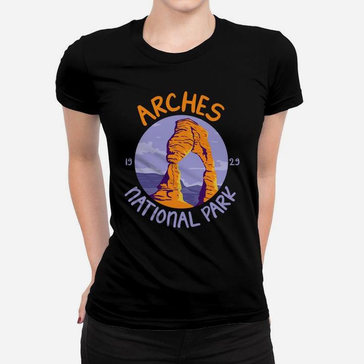 Outdoor National Park Tshirt Arches 1929 Moab Utah Women T-shirt