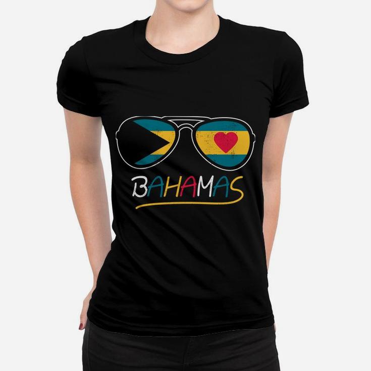 Proud Bahamas Bahamians Flag Gift Design Idea Nassau Design Sweatshirt Women T-shirt