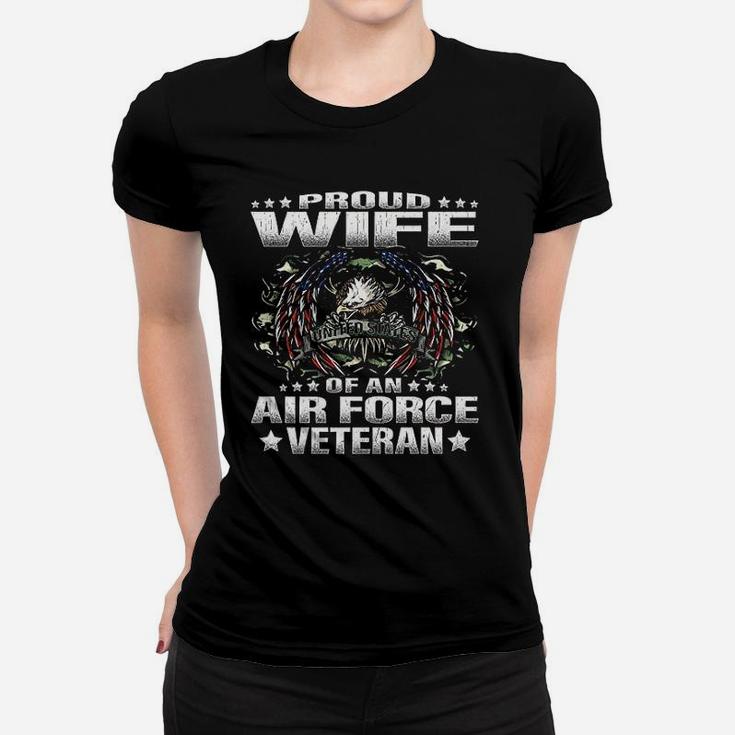 Proud Wife Of An Air Force Veteran Military Vet Spouse Gifts Women T-shirt
