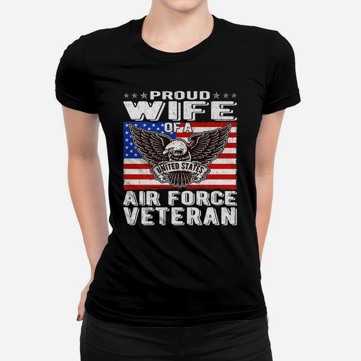 Proud Wife Of Us Air Force Veteran Patriotic Military Spouse Women T-shirt