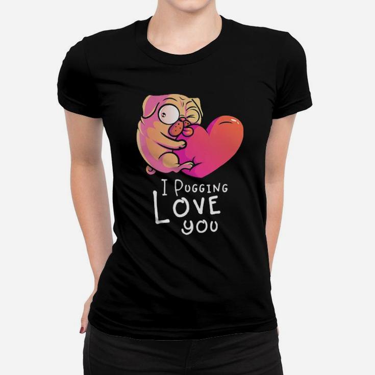 Pug Valentines Day Gift For Dog Lovers And Couples Women T-shirt