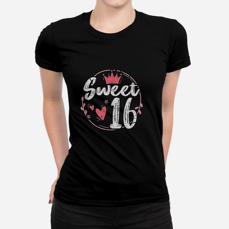 Sweet 16 Funny 16Th Birthday Party Teen Girl Women T-shirt
