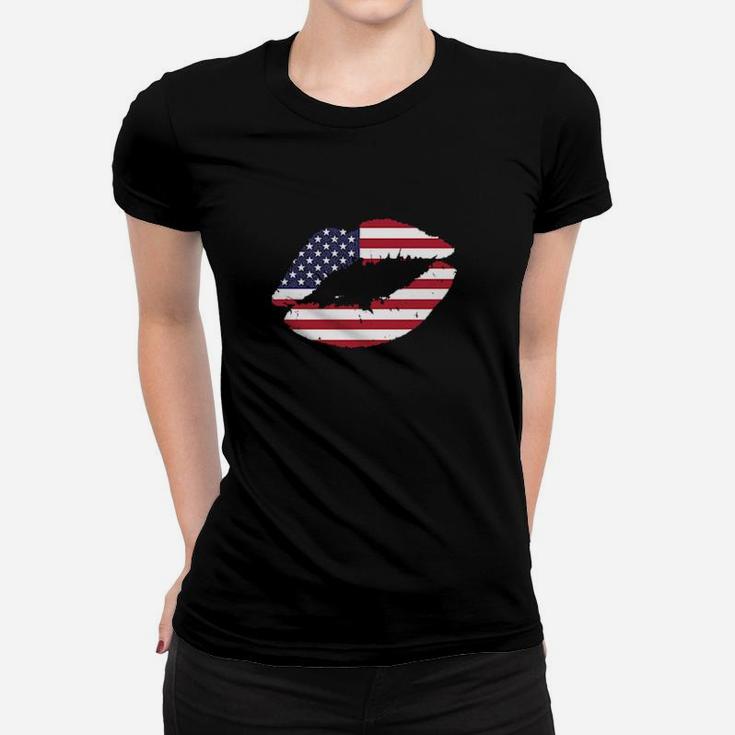 Usa Lips Kiss American Flag United States Pride 4Th Of July Women T-shirt