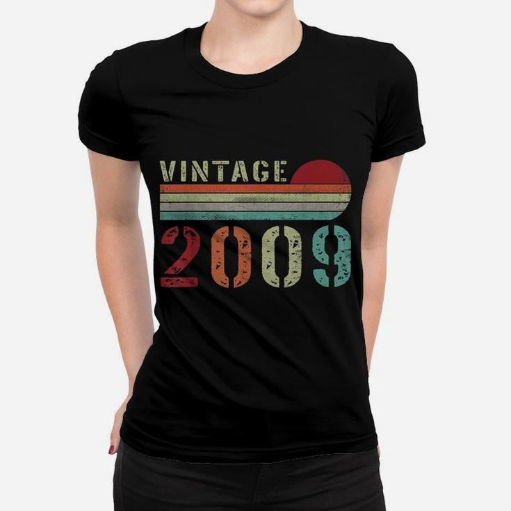 Vintage 2009 Funny 13 Years Old Boys And Girls 13Th Birthday Women T-shirt