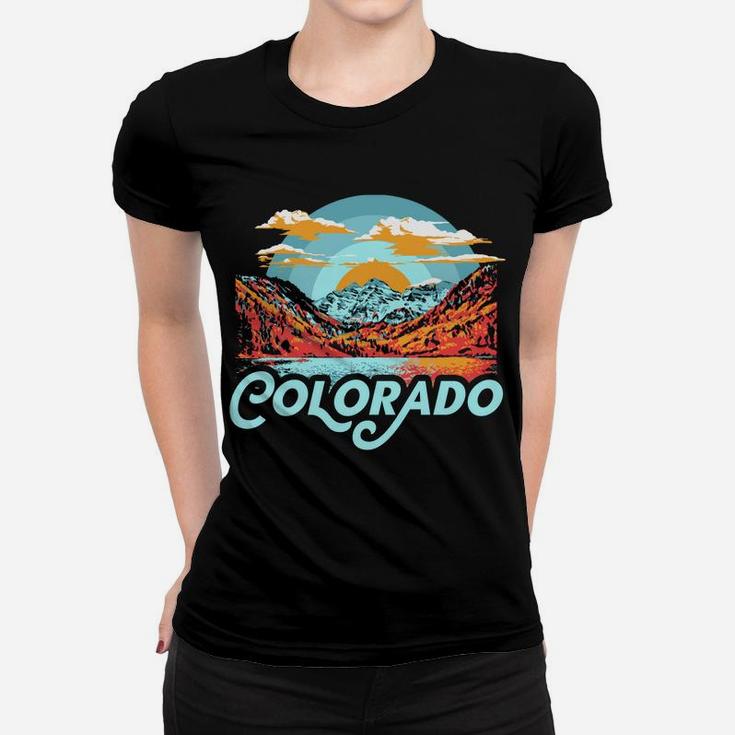 Vintage 80'S Vibe Colorado Maroon Bells Retro Mountains Women T-shirt