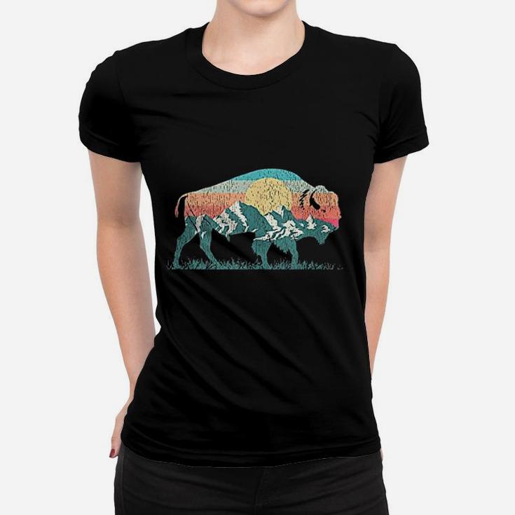 Vintage National Park Bison Landscape Buffalo Women T-shirt