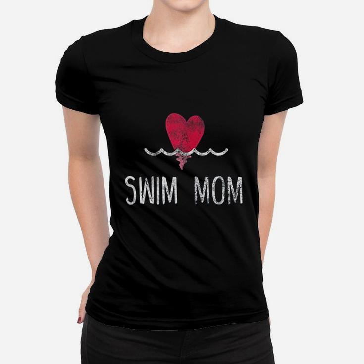 Vintage Swim Mom Women T-shirt
