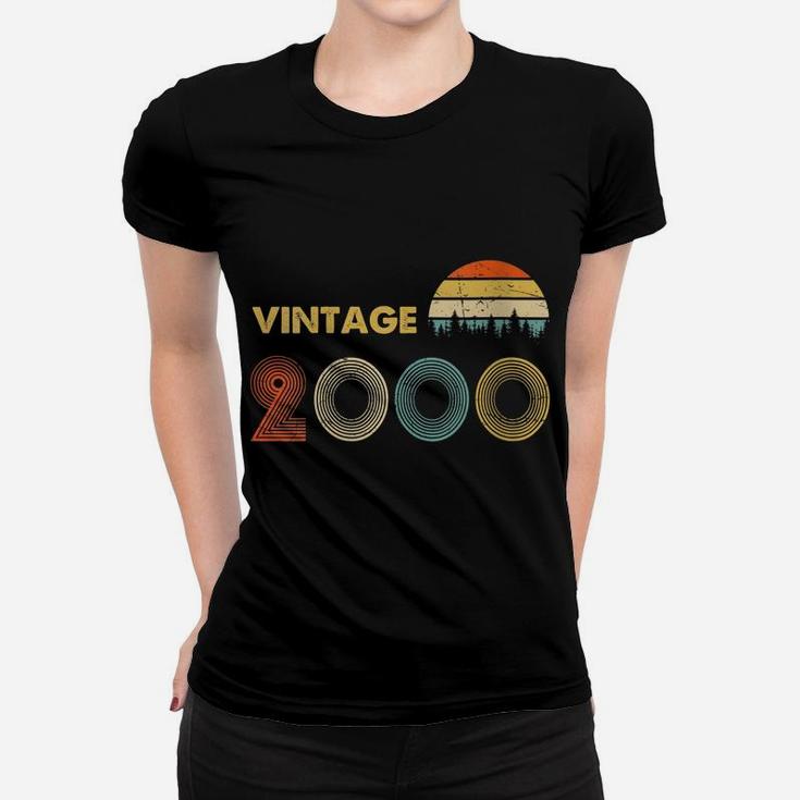 Womens Vintage 2000 Made In 2000 19Th Birthday 19 Years Old Gift Women T-shirt