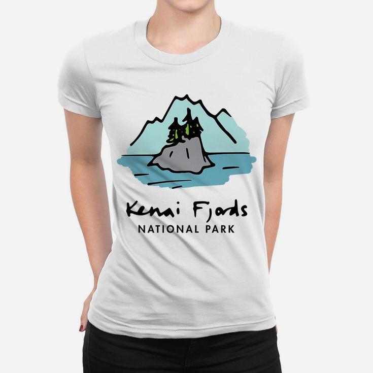 Family Vacation Gift - Retro Kenai Fjords National Park Women T-shirt