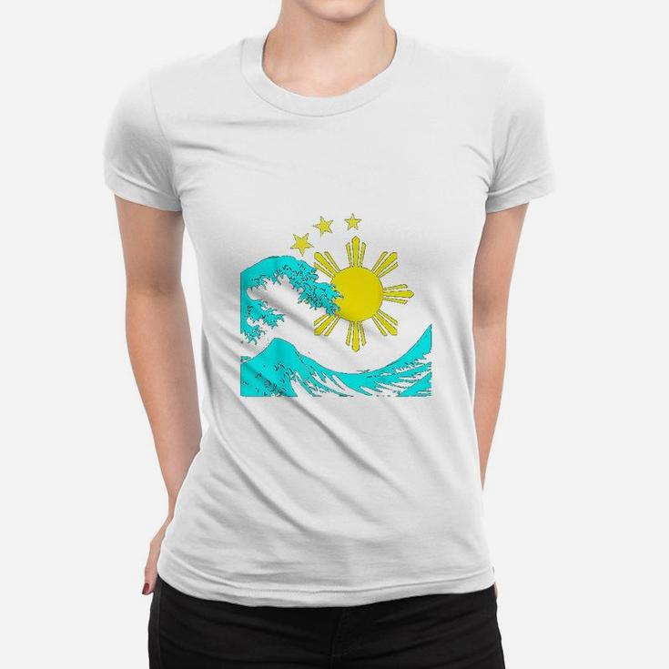 Great Wave Of The Philippines  Filipino Heritage Women T-shirt