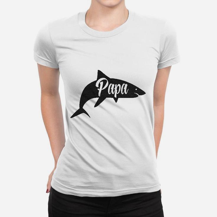 Papa Shark Funny Viral Song Do Do Do Women T-shirt