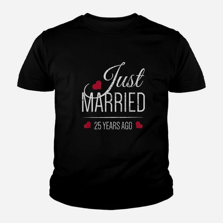 25Th Wedding Anniversary Just Married 25 Years Ago Youth T-shirt