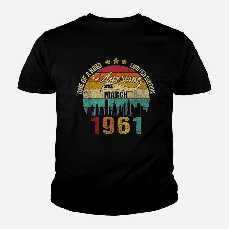 Born In March 1961 Vintage 60Th Birthday 60 Years Old Bday Youth T-shirt