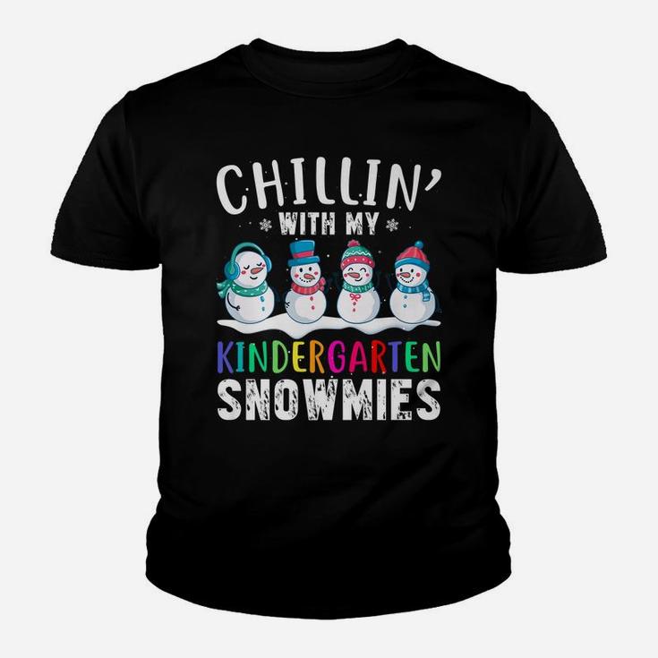 Chillin With My Kindergarten Snowmies Funny Xmas Snowman Youth T-shirt
