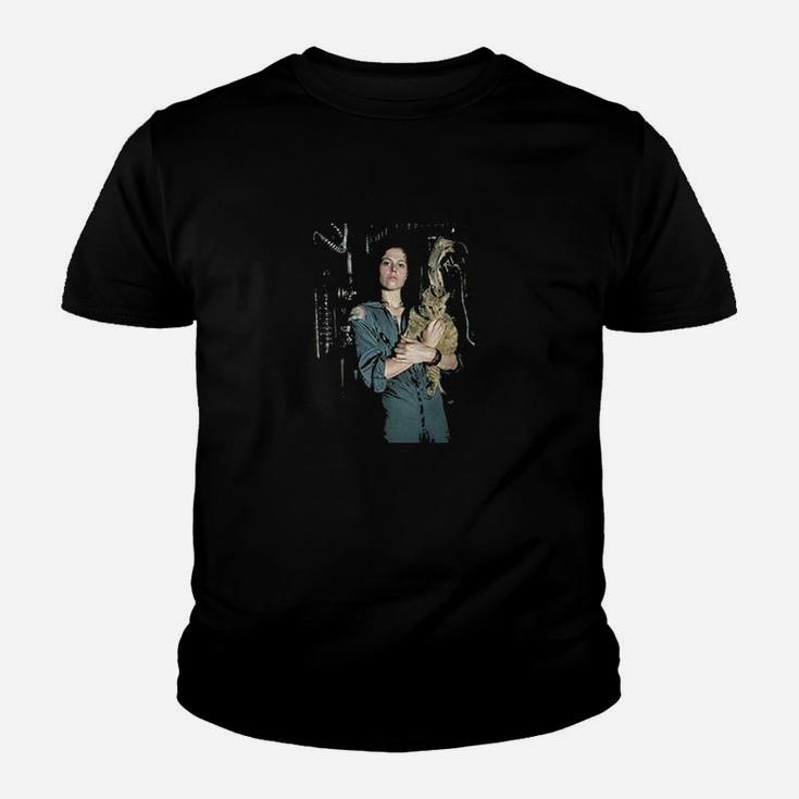 Cool Classic Movie Alien Sigourney  Weaver And Cat Movie Youth T-shirt
