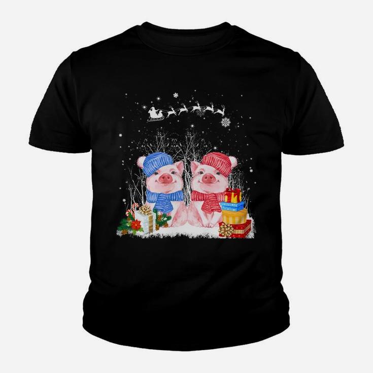 Cute Pig On Snow Merry Christmas Pig Loves Farm Gifts Sweatshirt Youth T-shirt