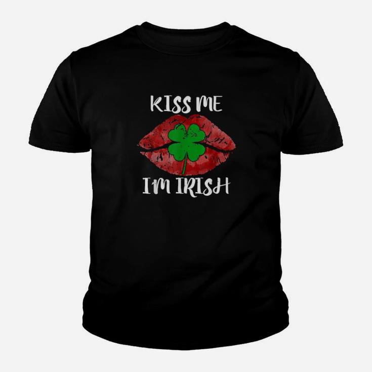 Kiss Me Im Irish Saint Patricks Day Red Lips Shamrock Youth T-shirt