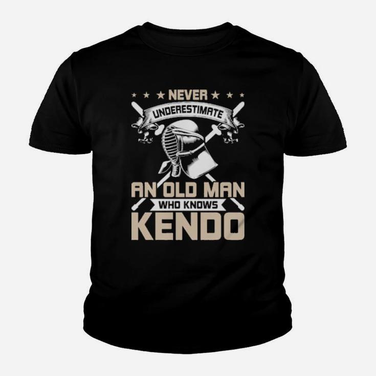 Never Underestimate An Old Man Who Knows Kendo Youth T-shirt
