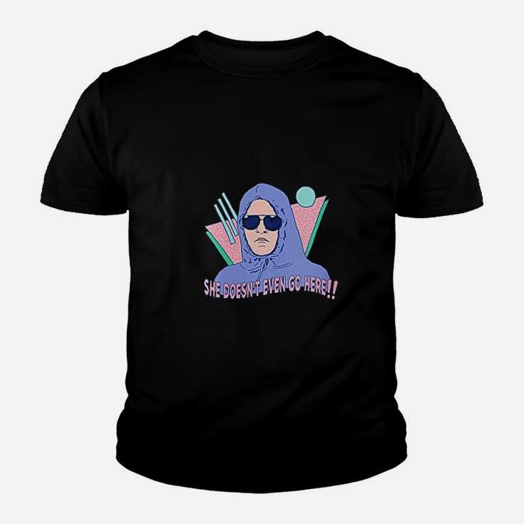 She Doesnt Even Go Here Retro Youth T-shirt