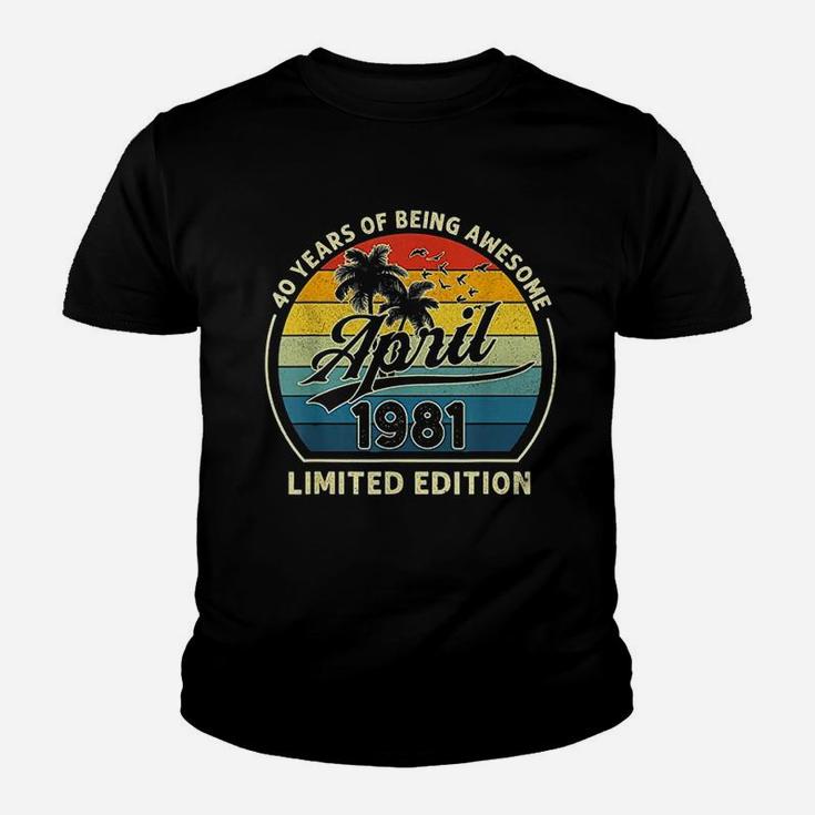 Vintage April 1981 Retro 40 Years Old 40Th Birthday Party Youth T-shirt