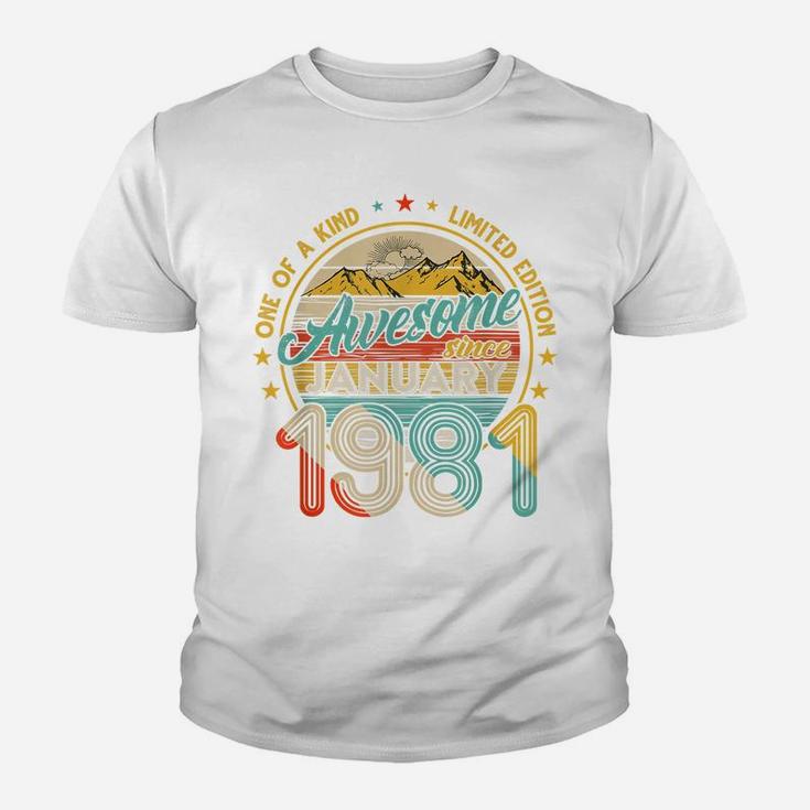 Born In January 1981 40Th Birthday Gift Retro 40 Years Old Youth T-shirt
