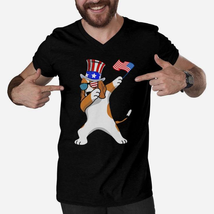 Beagle Dabbing Dog Dad  4Th Of July Men V-Neck Tshirt