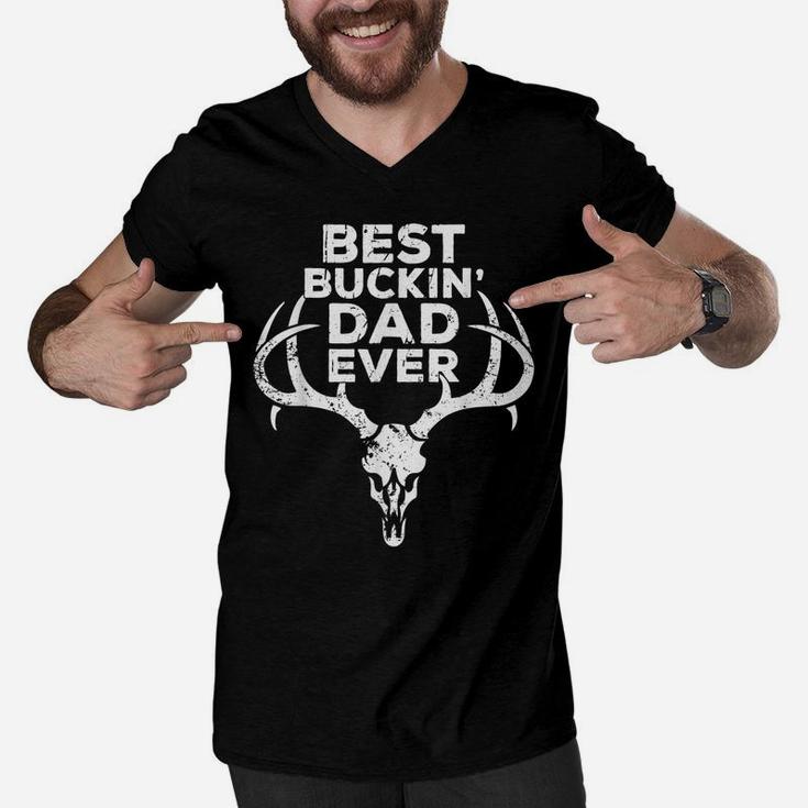 Best Buckin' Dad Ever Hunting Funny Animal Pun Dad Gift Men V-Neck Tshirt