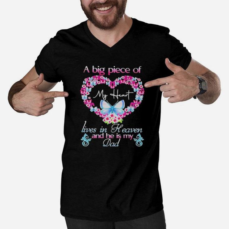 Butterfly A Big Piece Of My Heart Lives In Heaven And He Is My Dad Men V-Neck Tshirt
