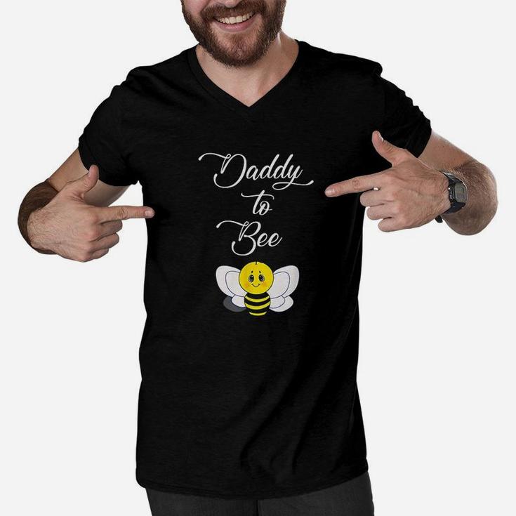 Dad To Be Daddy To Bee Men V-Neck Tshirt