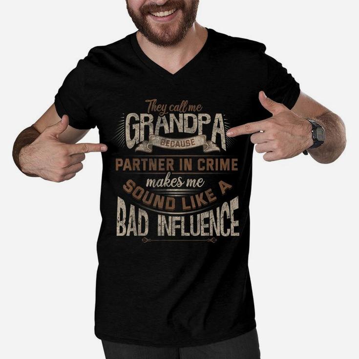 Funny Grandpa Slogan Birthday Christmas Gift For Grandad Men V-Neck Tshirt