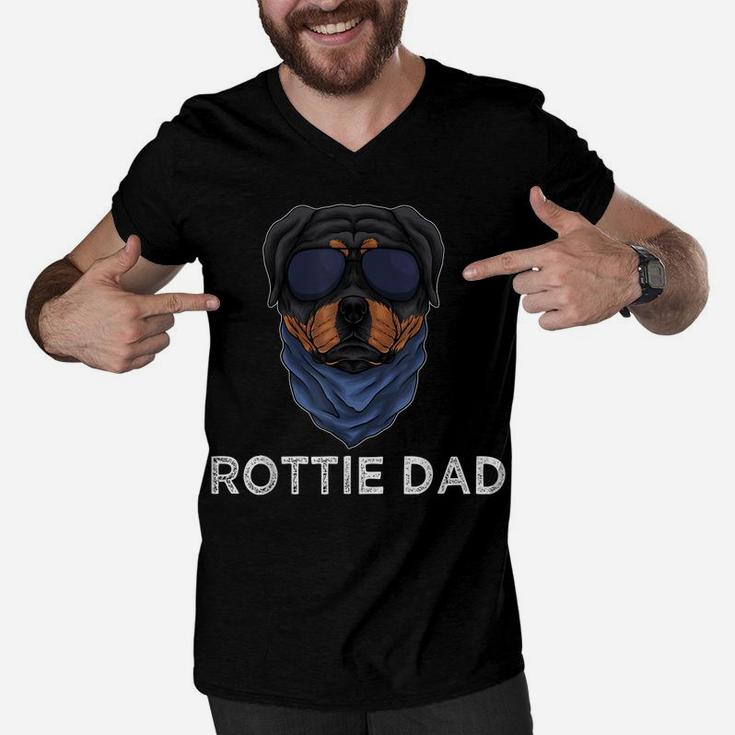 Mens Rottie Dad Rottweiler Dog Puppy Father For Men Grandpa Dad Men V-Neck Tshirt