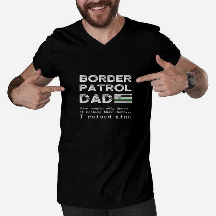 Proud Border Patrol Dad Father Thin Green Line American Flag Men V-Neck Tshirt