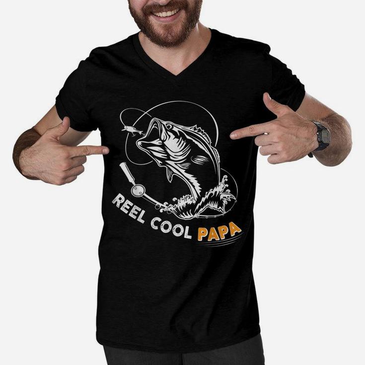 Reel Cool Papa Cute Bass Fish Father's Day Gift Men V-Neck Tshirt