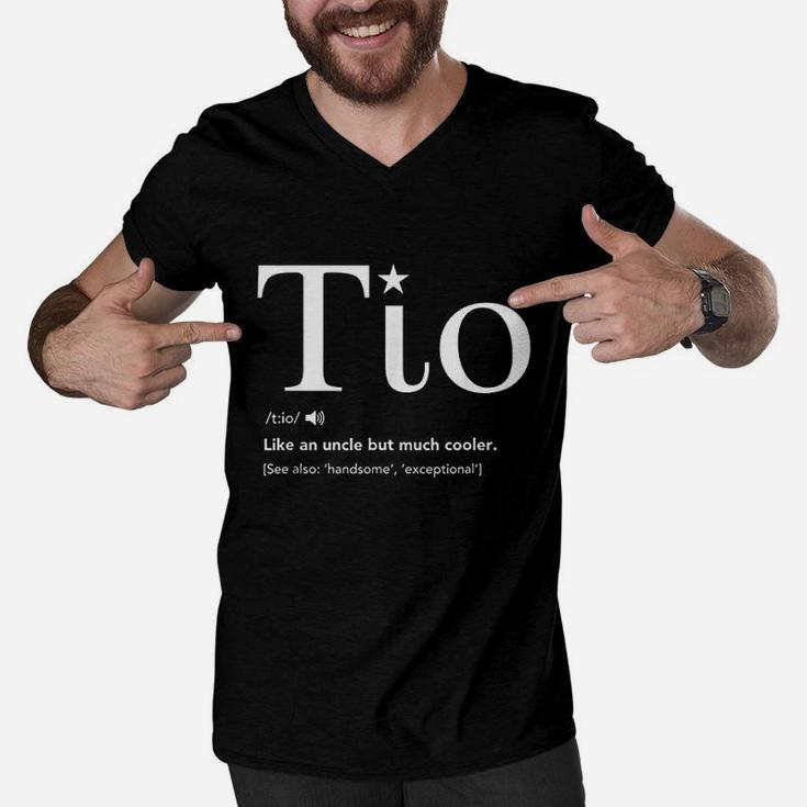 Tio Definition Funny Fathers Day Gift For Spanish Uncle Men V-Neck Tshirt