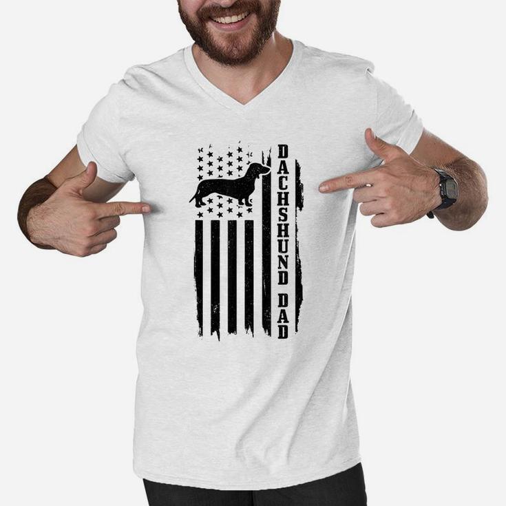 Mens Dachshund Dad Vintage American Flag Patriotic Weiner Dog Men V-Neck Tshirt