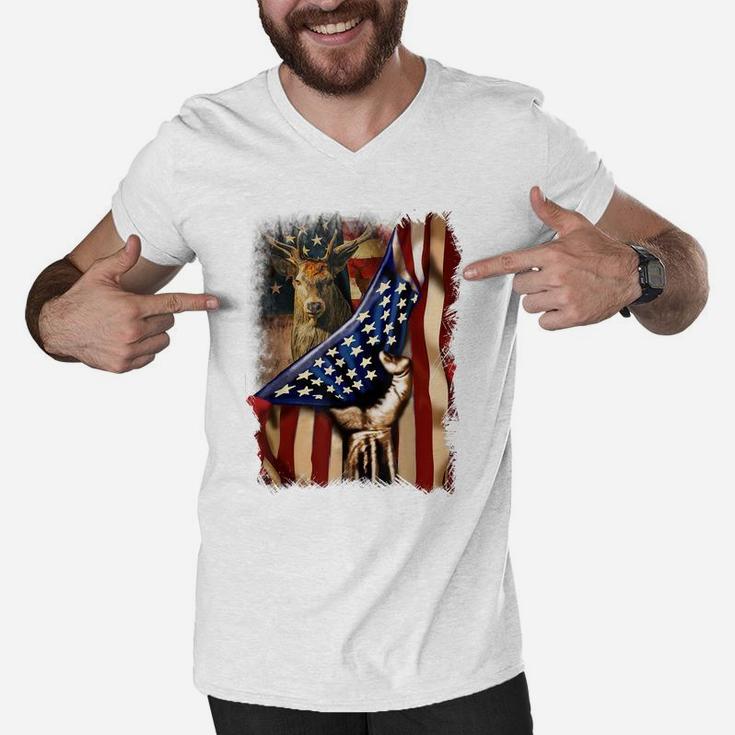 Mens Deer Hunting Father's Day American Flag Hunters 4Th Of July Men V-Neck Tshirt