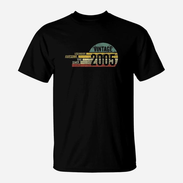 16 Year Old Legendary Retro Vintage Awesome Birthday 2005 T-Shirt