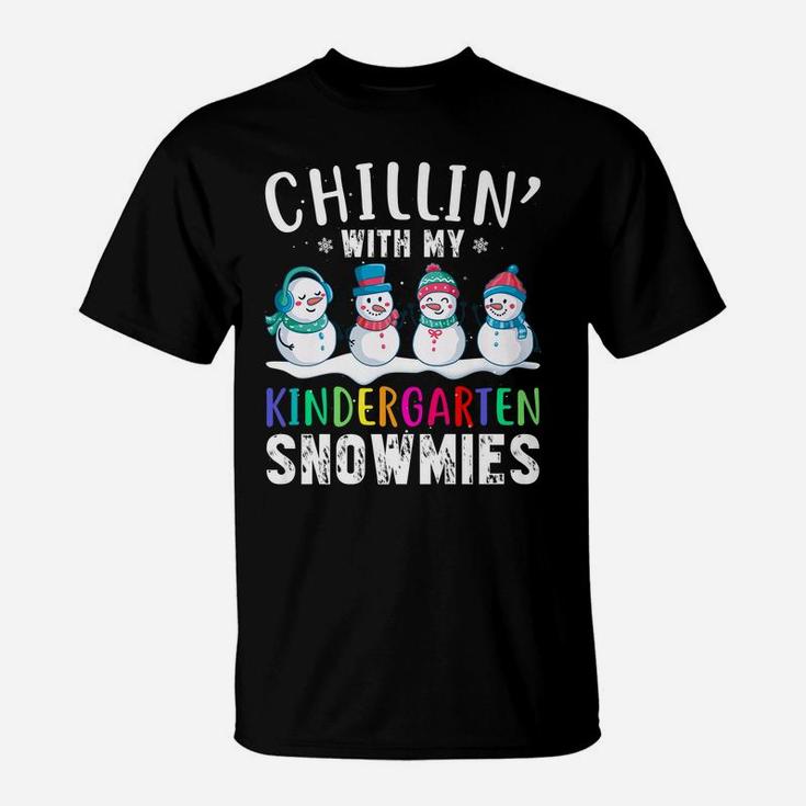 Chillin With My Kindergarten Snowmies Funny Xmas Snowman T-Shirt