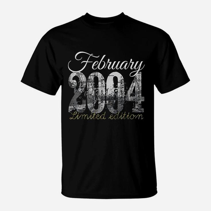 February 2004 17 Year Old 2004 17Th Birthday Gift T-Shirt