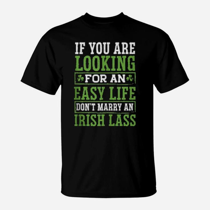 Funny Irish Wife Cute St Patrick's Day Lass Girl T-Shirt