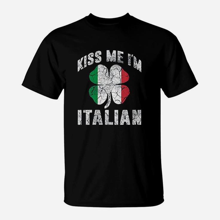 Kiss Me Im Italian Vintage Green Shamrock St Patricks Day T-Shirt
