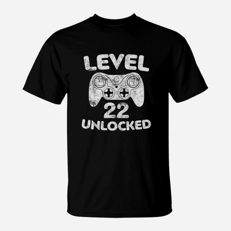 Level 22 Unlocked 22Nd Video Gamer Birthday Gift T-Shirt