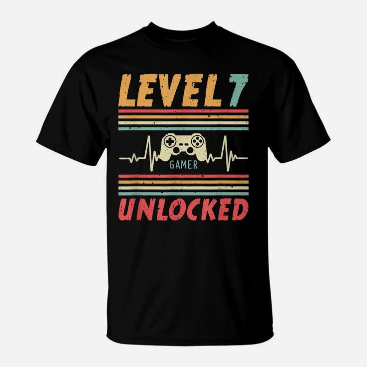 Level 7 Unlocked Gamer Heartbeat Video Game 7Th Birthday T-Shirt
