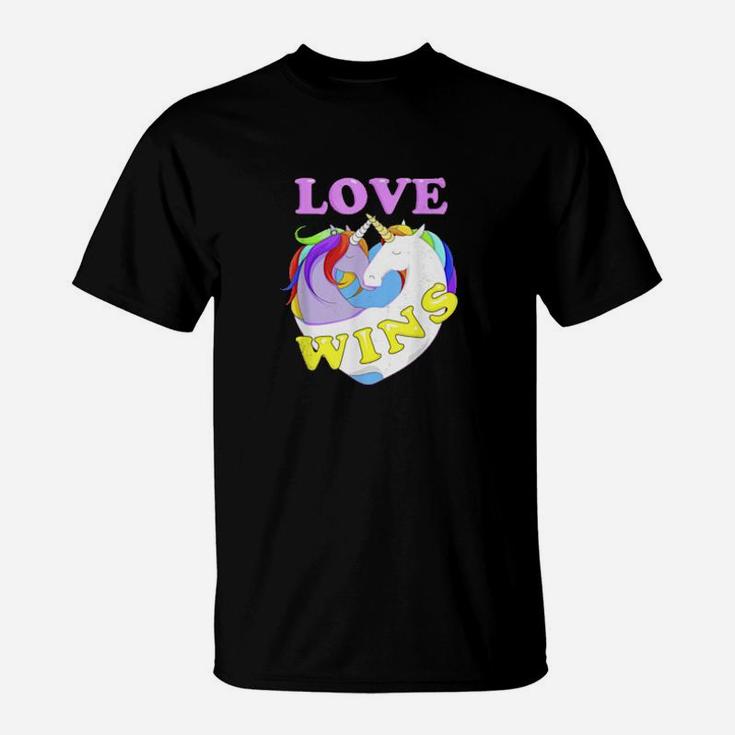 Love Wins Kissing Unicorns Gay Pride Equality Lgbtq T-Shirt