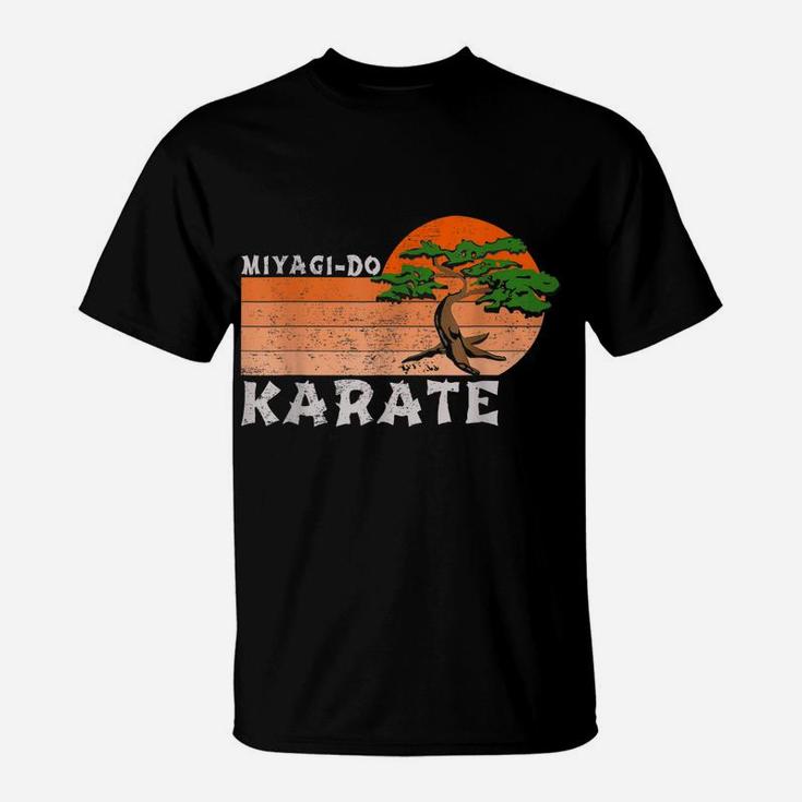 Miyagi-Do Karate Funny Vintage Karate Bonsai Tree T-Shirt