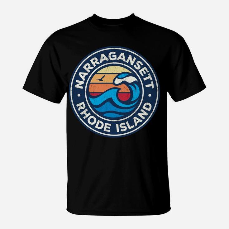 Narragansett Rhode Island Ri Vintage Nautical Waves Design T-Shirt