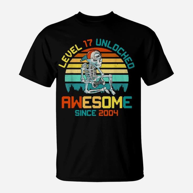 Retro Skeleton Level 17 Unlocked Awesome Since 2004 Gift Boy T-Shirt